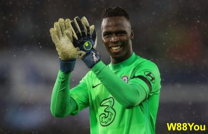 top-10-goalkeepers-in-the-world-all-time-Edouard-Mendy